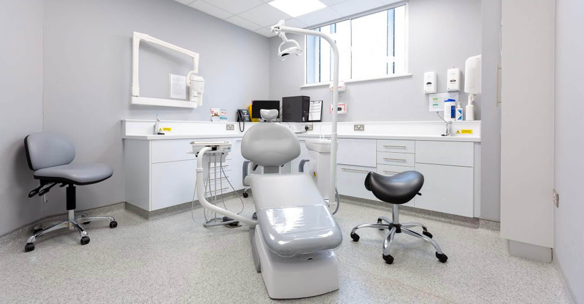 Dental shop office lighting